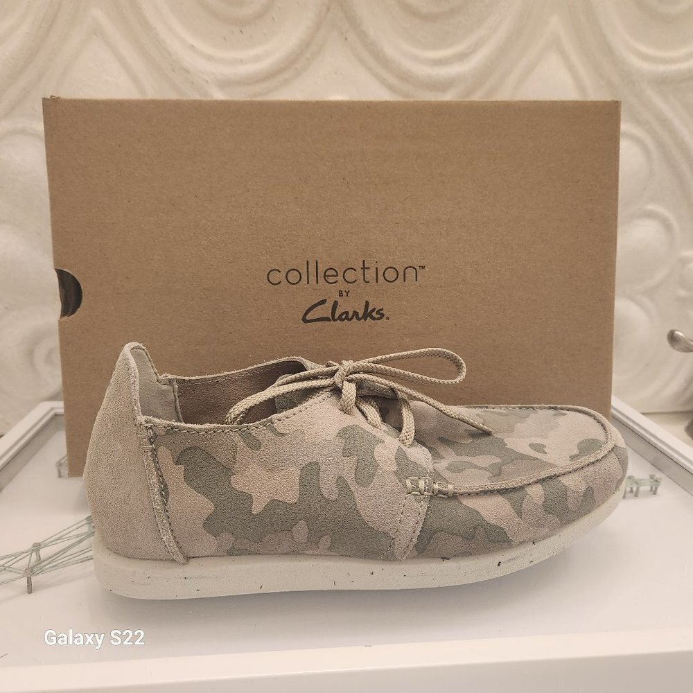 Clarks Camo Loafers. NIB. Size 7. Floor Sample